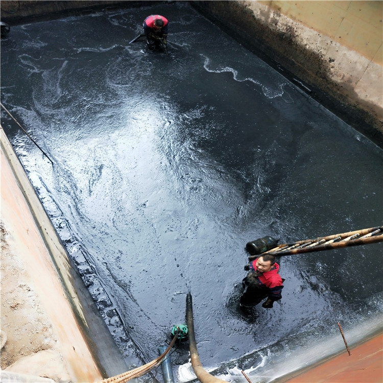 红河废水池清理
